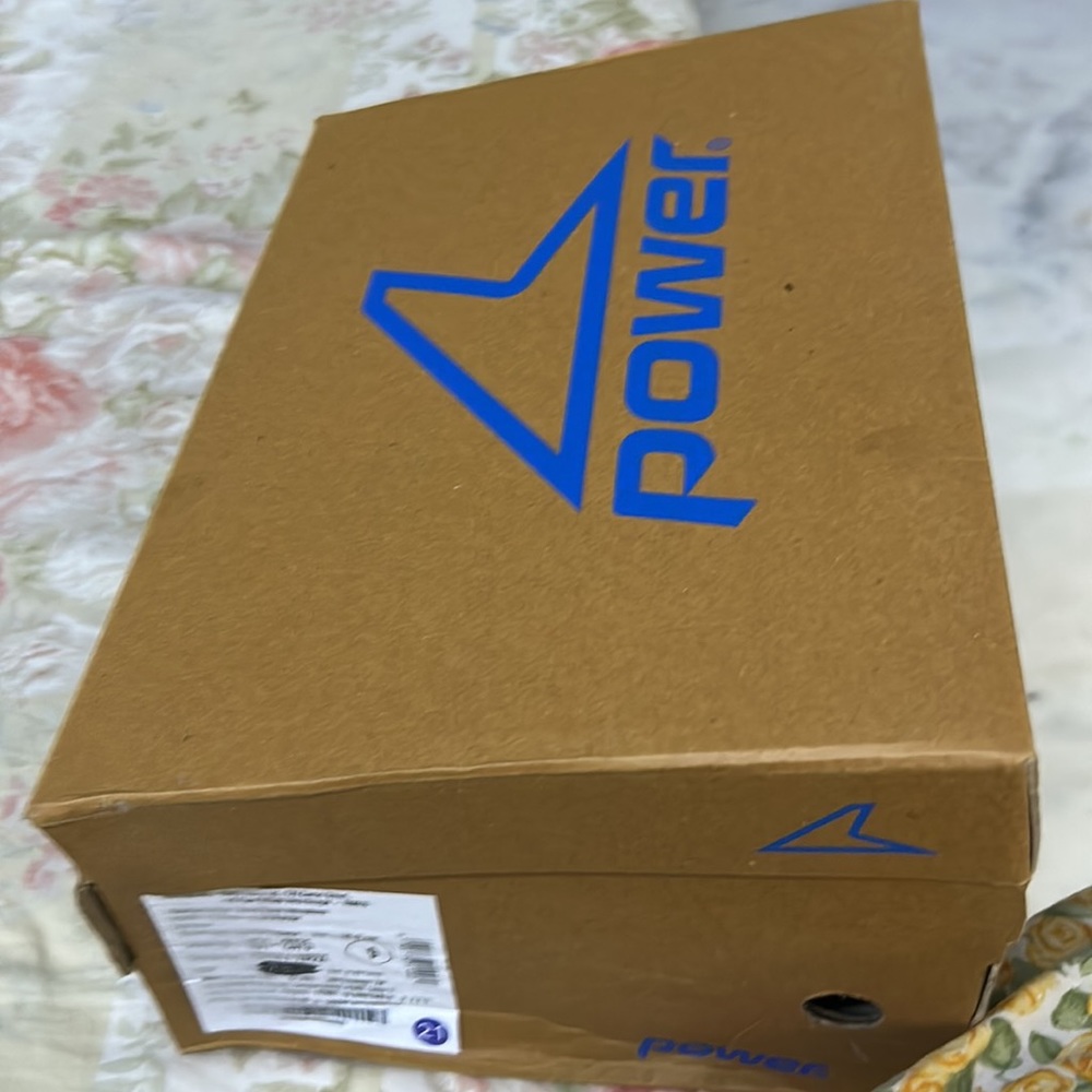 Brand new Sports shoes size 9 - Picture 5 of 5